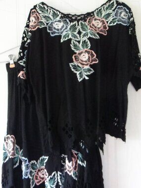 1980's Vintage Bali Emerald 2 pc Black Embroidered Top & Skirt- OS